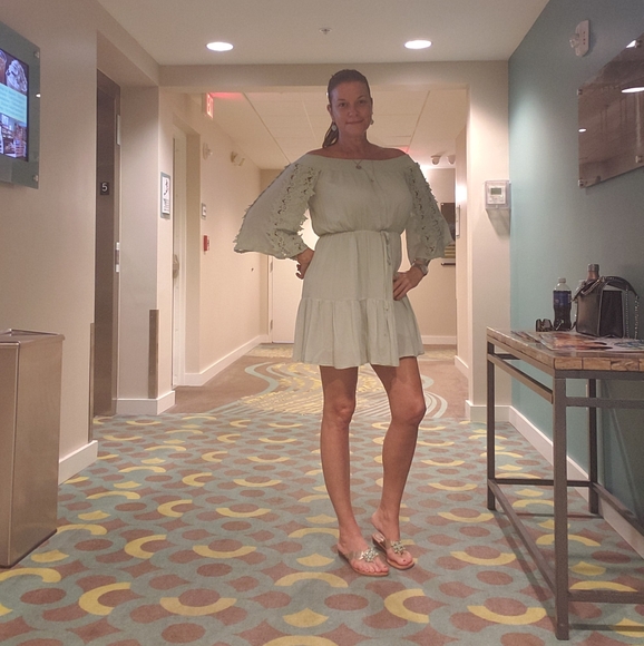 Meet your Posher, Patricia - Picture 1 of 1